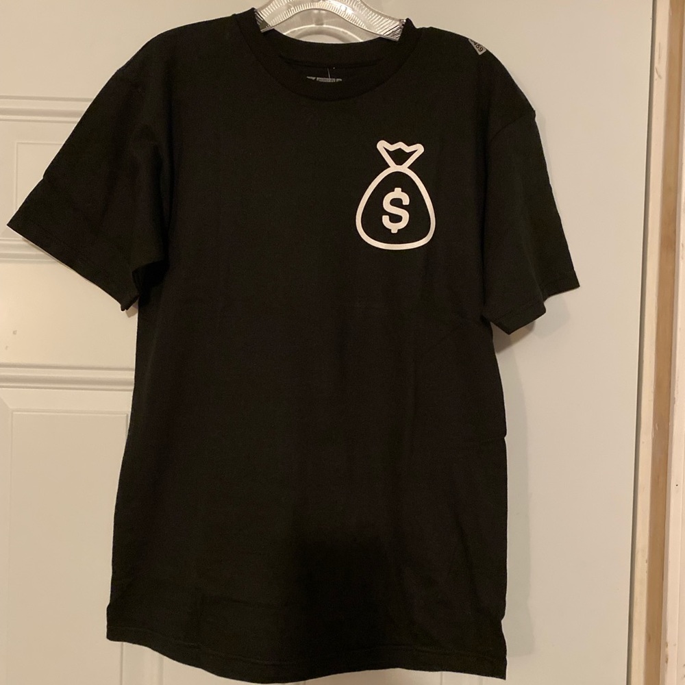 Migos YRN Yung Rich Nation T-Shirt Rap Hip-Hop Laundtry mat Size Small NWT